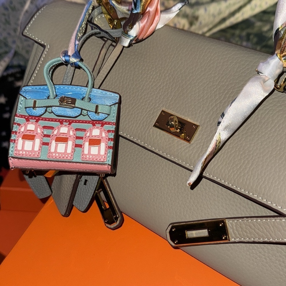 Mini bag accessories!! They can be used for anything you want. - Picture 13 of 16
